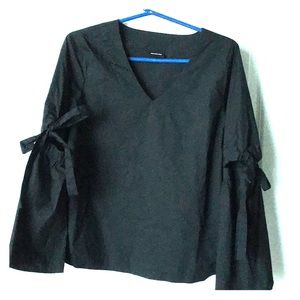 Who What Wear Tops - Black vneck open elbow sleeved blouse Who What Wear Tops - Black vneck open elbow sleeved blouse
